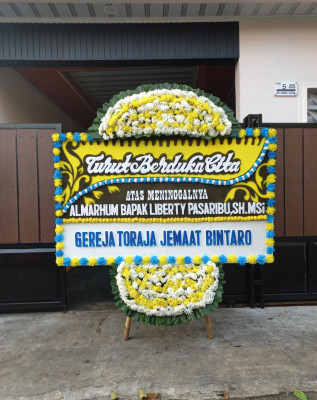 Papan Bunga Duka di Jampirejo